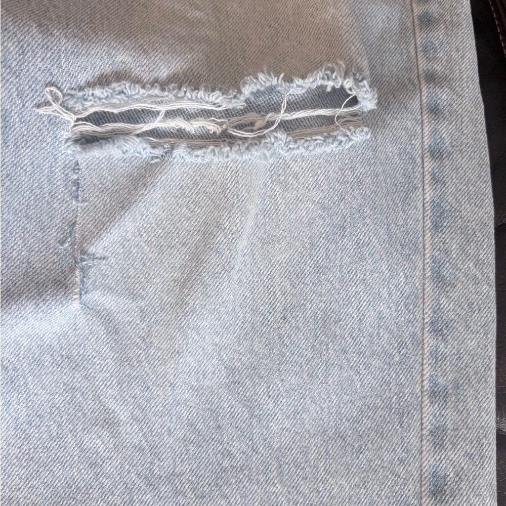 PacSun 90’s Boyfriend Jeans Size 28 Light Wash Distressed Raw Hem NWT - Picture 8 of 12